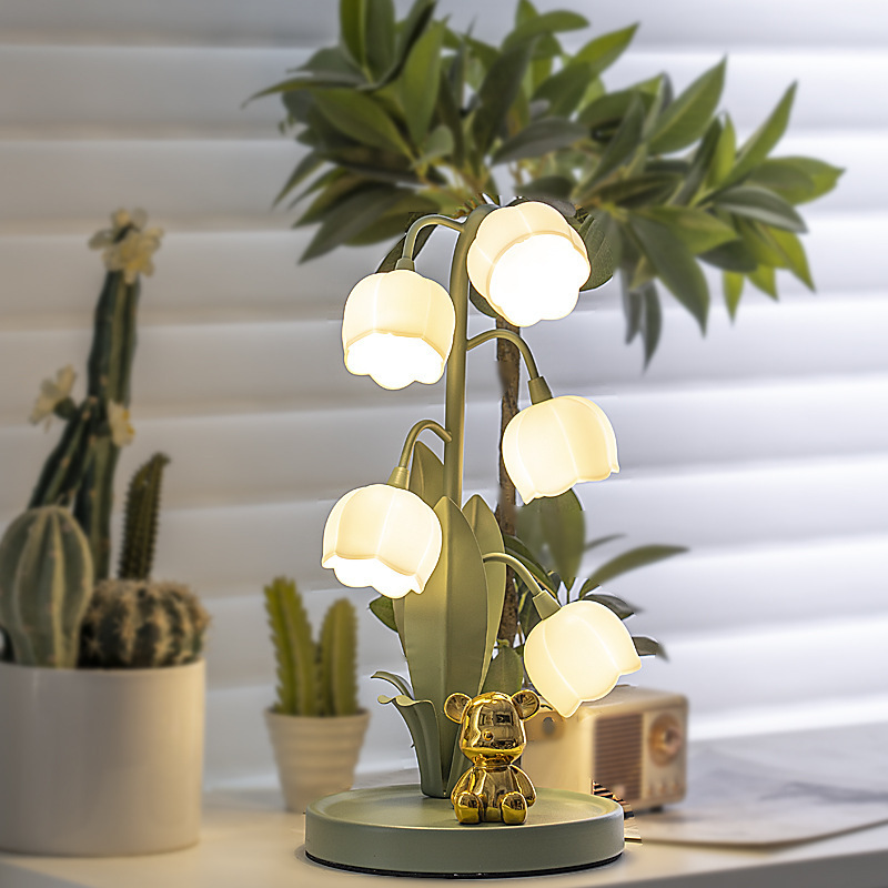 Tulip lampe - bordlampe med blomster i frostet glas - energibesparende usb led dekorationslys