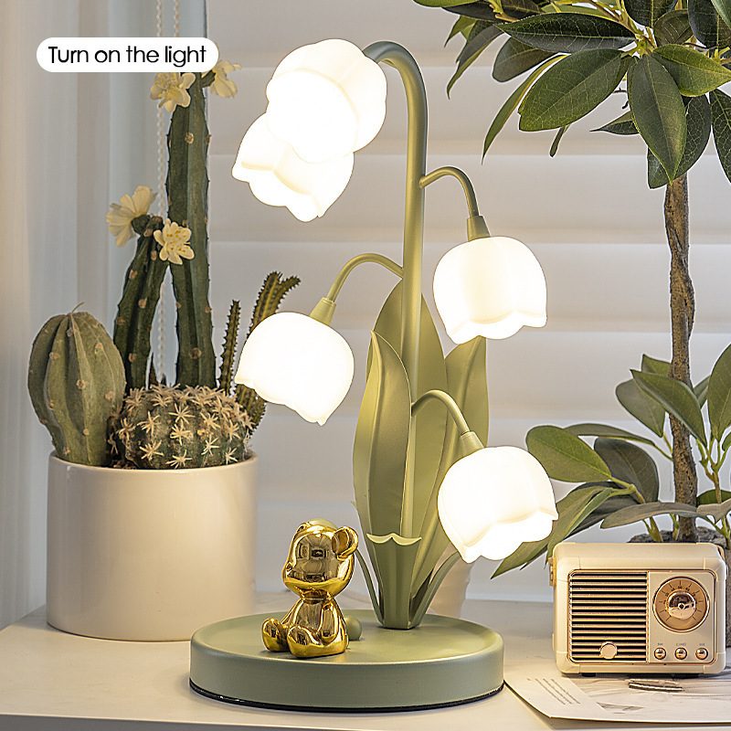 Tulip lampe - bordlampe med blomster i frostet glas - energibesparende usb led dekorationslys