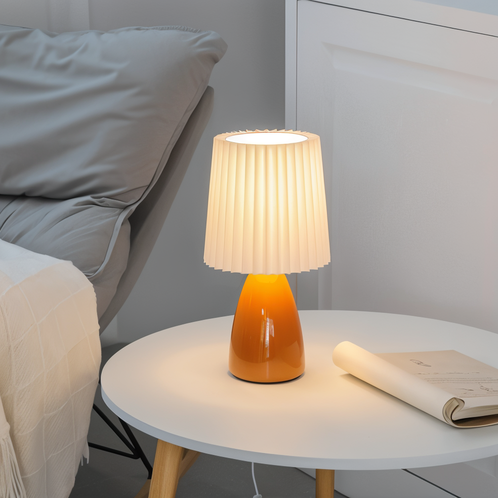 Conepleated bordlampe - led keramisk milkshake skrivebordslampe