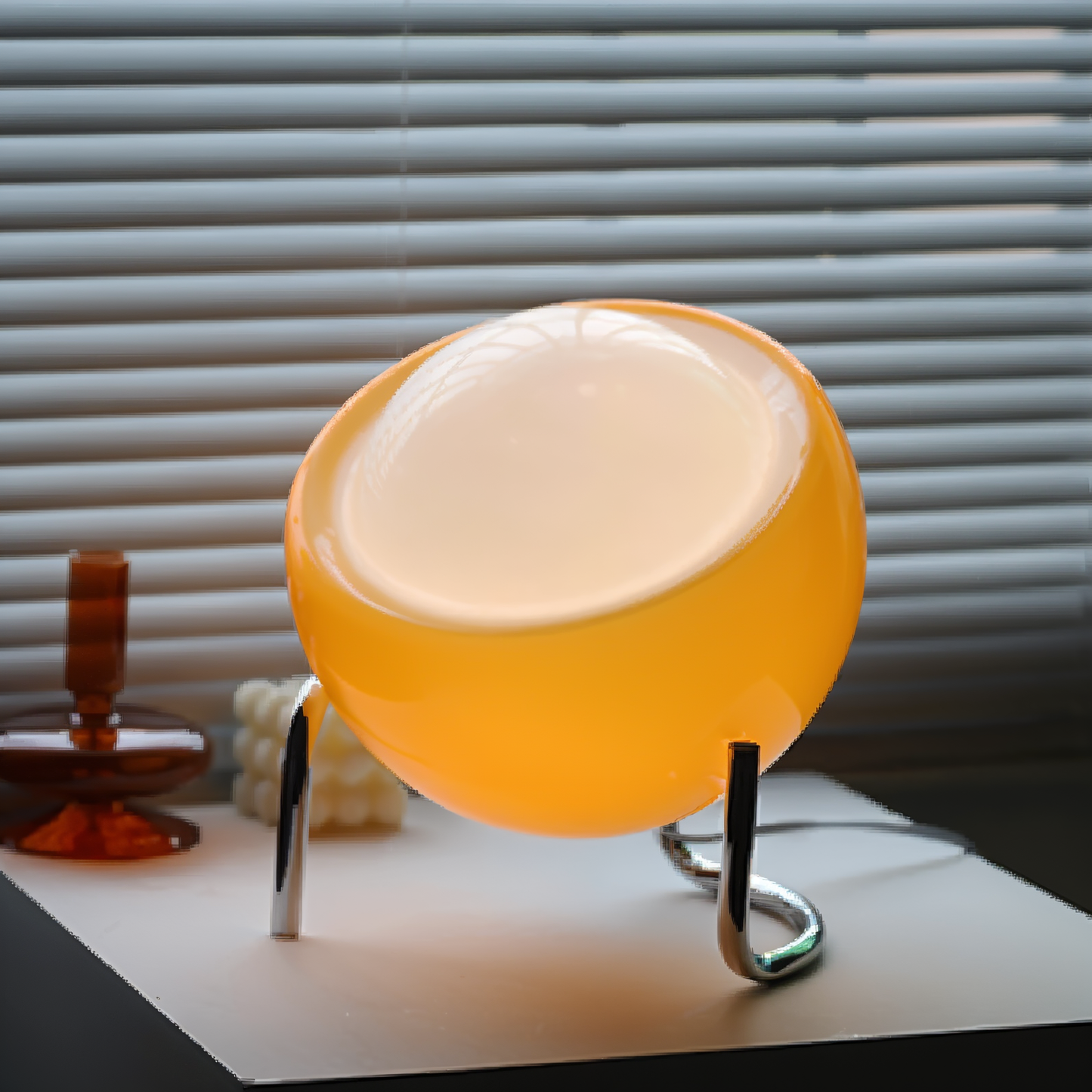 Eyeart bordlampe - orange bordlampe i glas