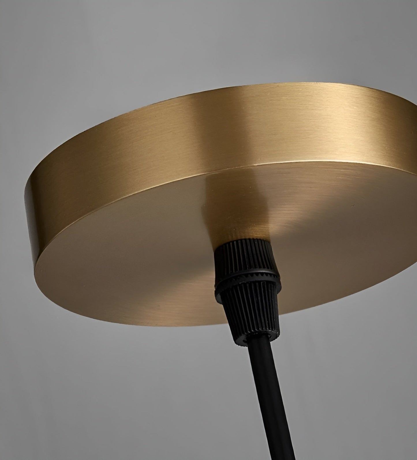 Curve - arkaisk lysekrone med aftrappet design