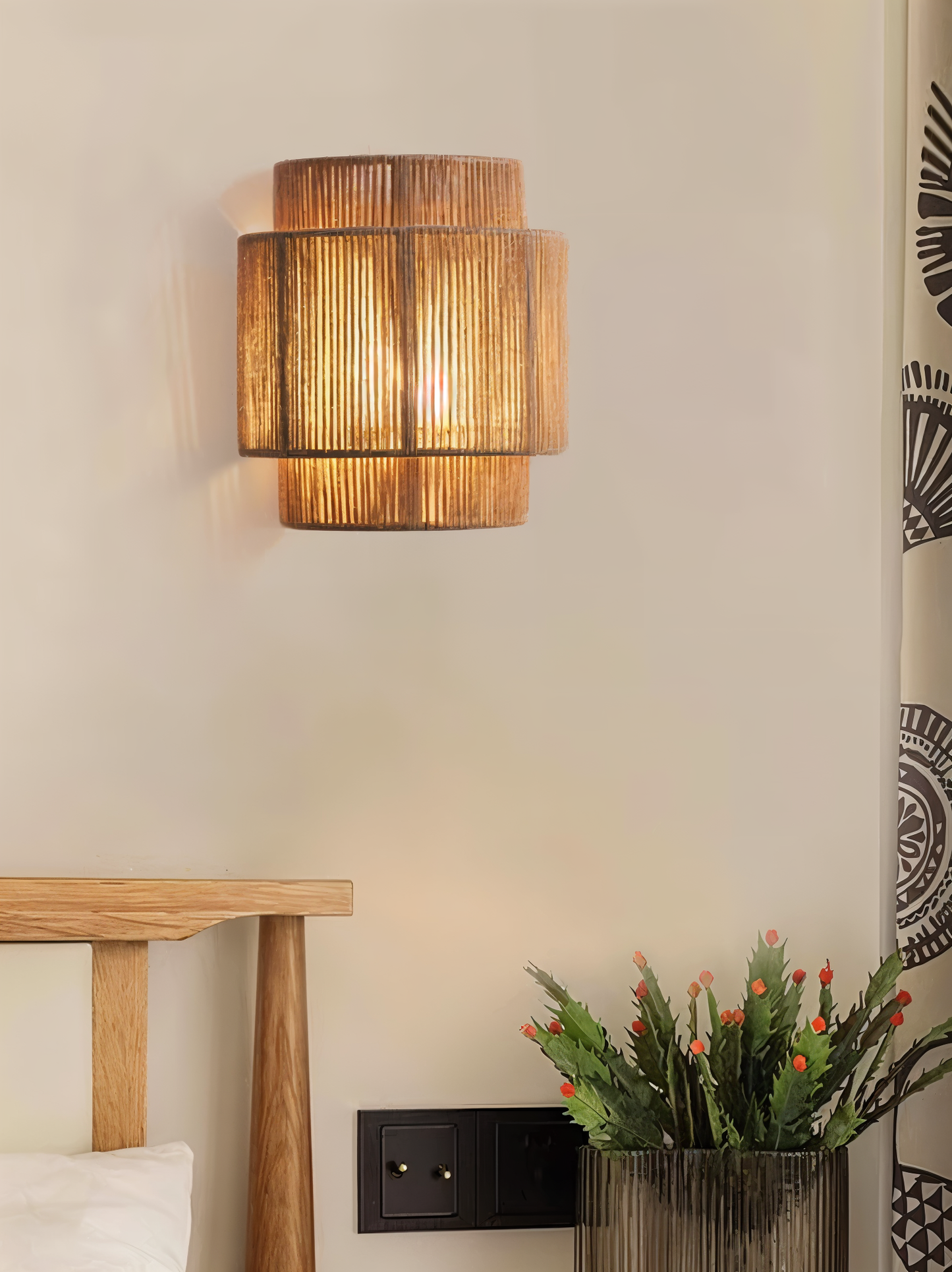 Væglampe i hamp - lampeskærm i hampereb og rattan - boho-vægdekoration