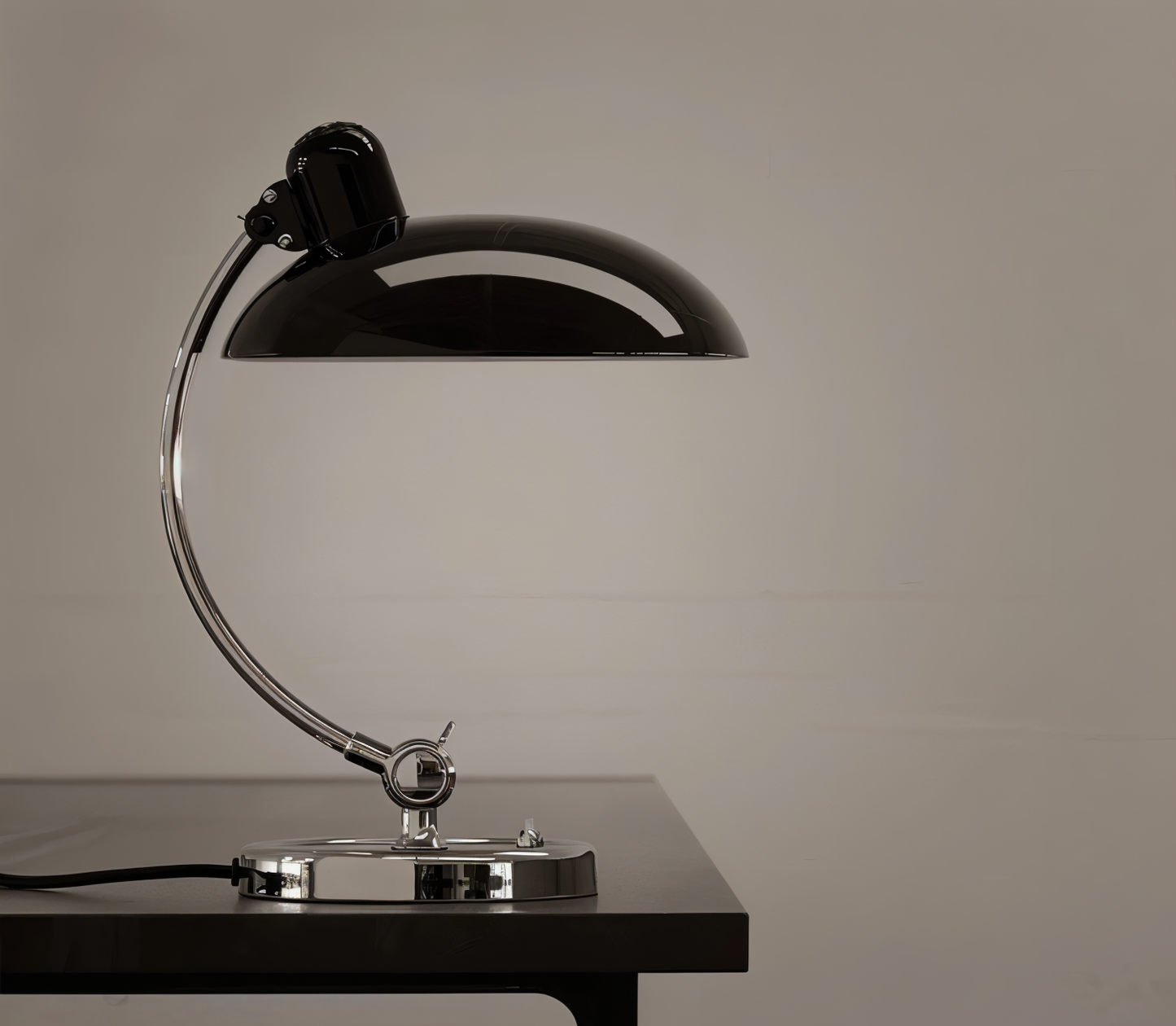 Nostachic bordlampe - justerbar vintage jernbordlampe med kuppel