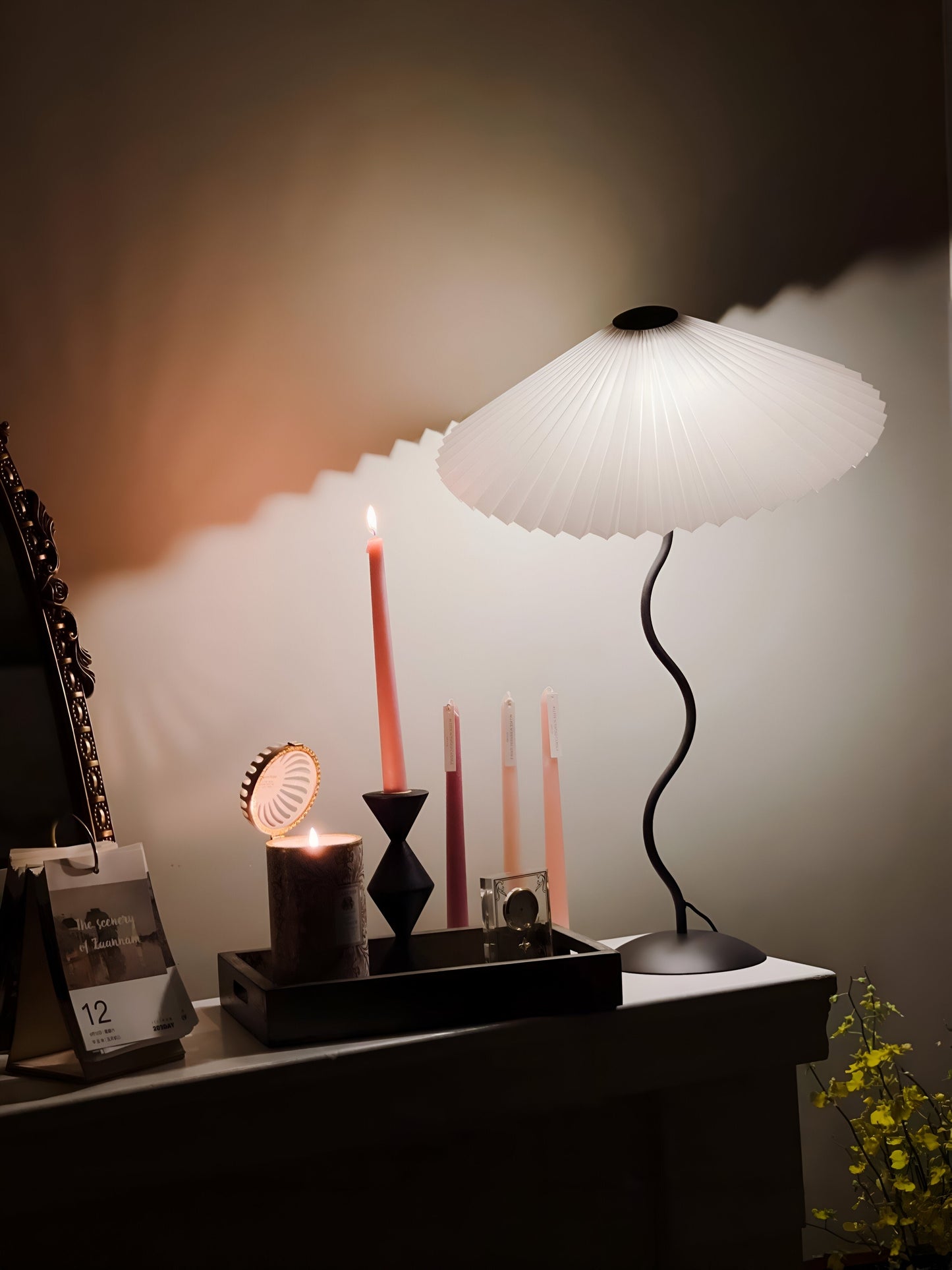 Ori squiggle-lampe - foldet bordlampe - origami led-bordlampe