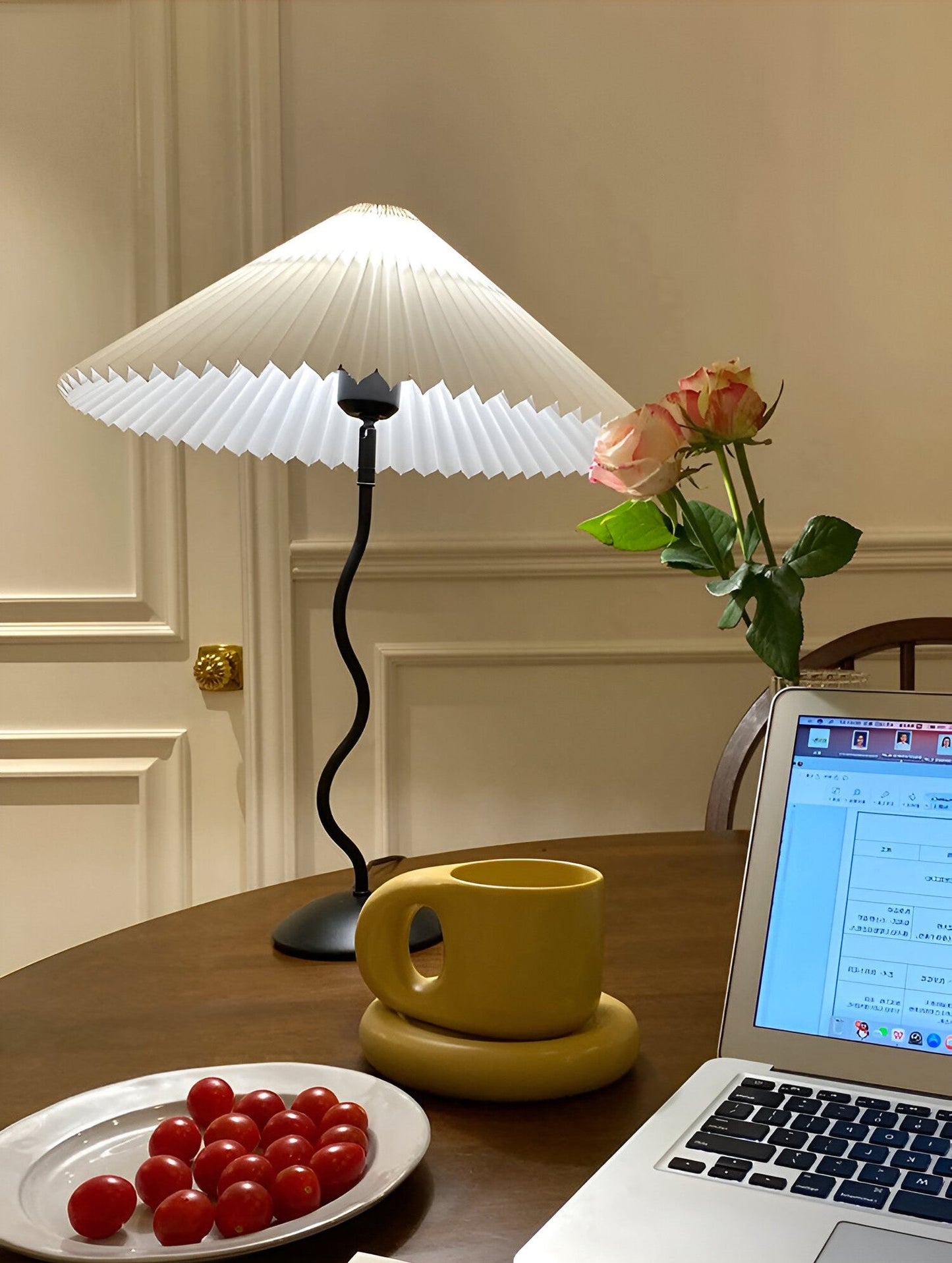 Ori squiggle-lampe - foldet bordlampe - origami led-bordlampe