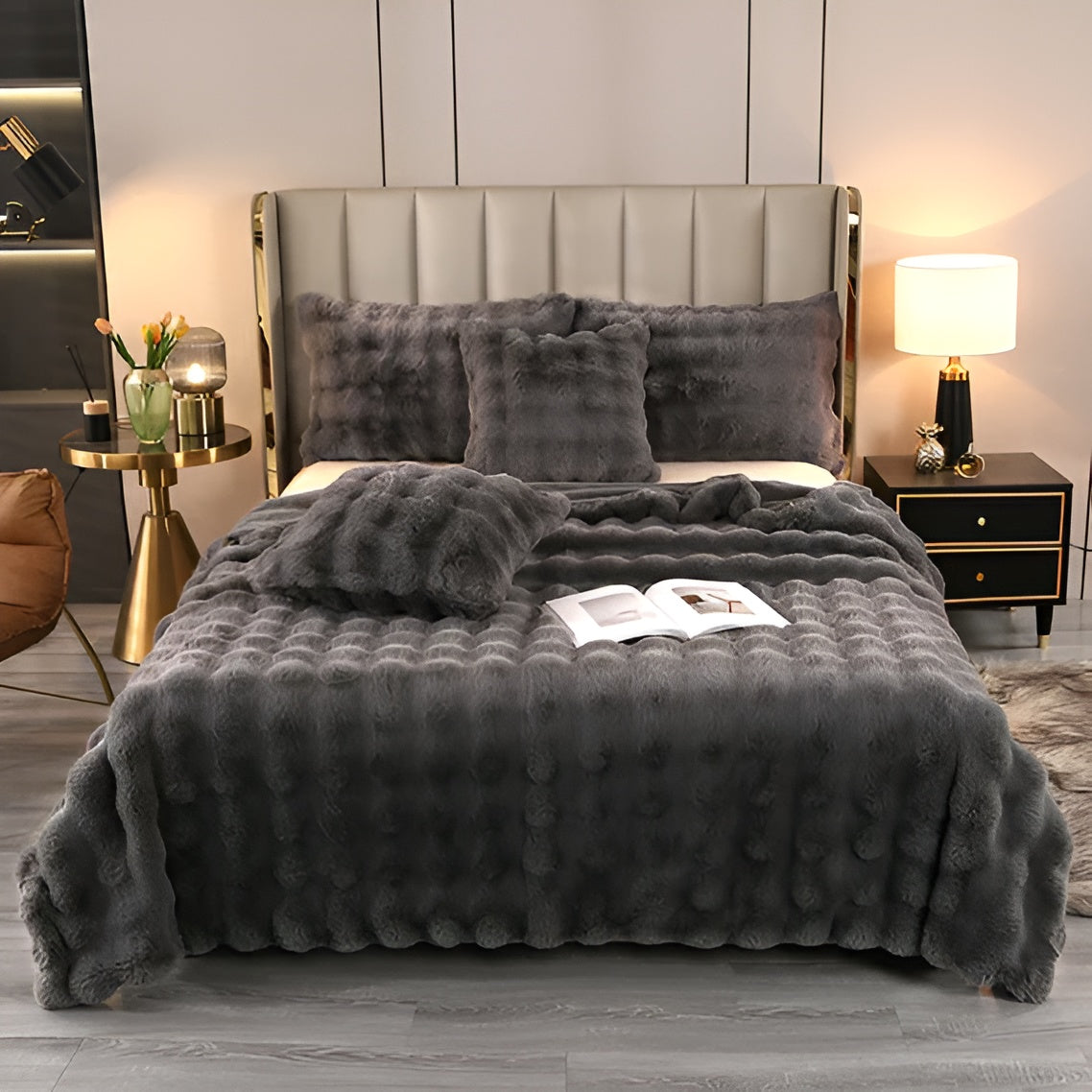 Plushperfection - opvarmet fleecetæppe i klassisk ternet design