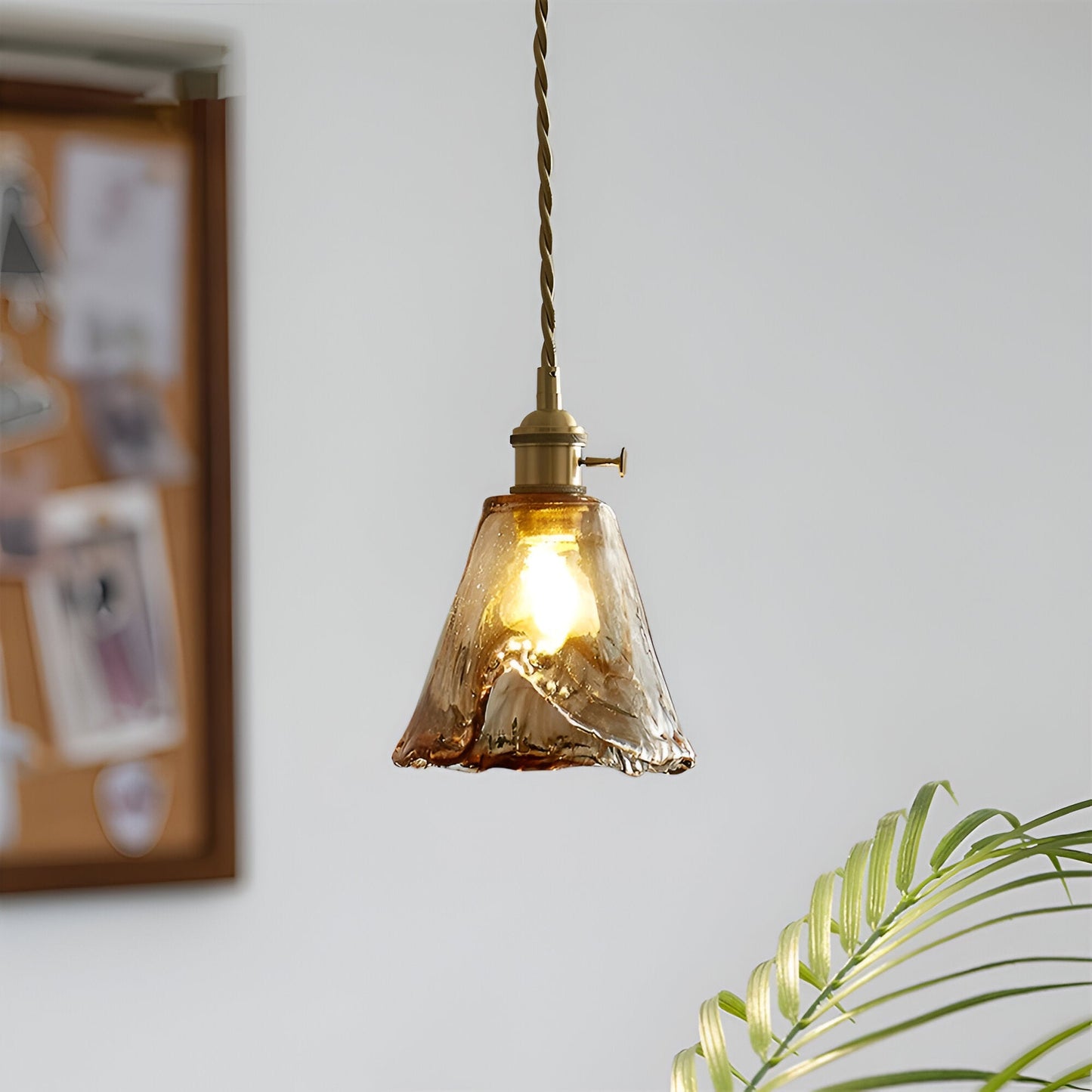 Twist deco-pendel i glas - pendel i antik messing med vintage-flair
