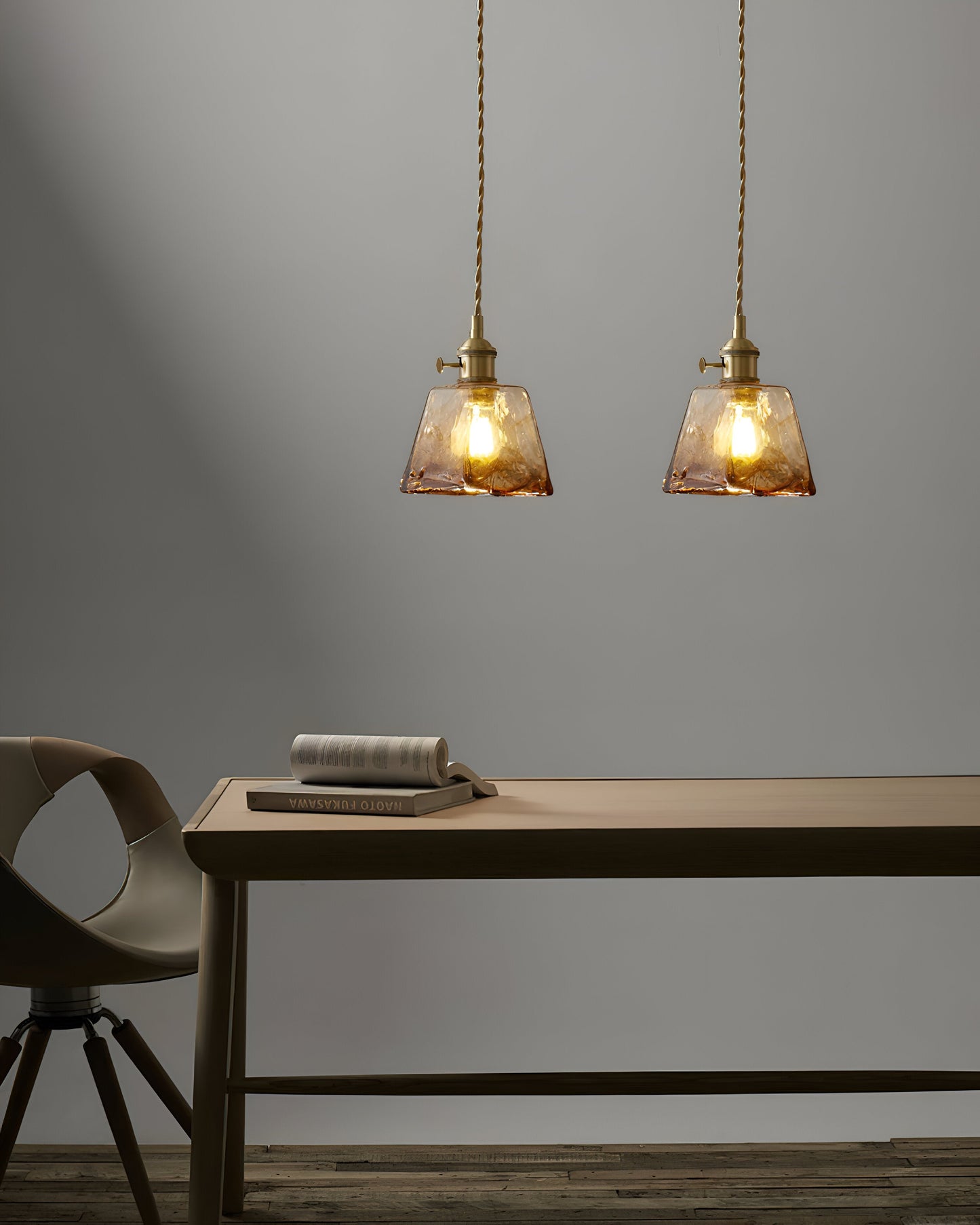 Twist deco-pendel i glas - pendel i antik messing med vintage-flair