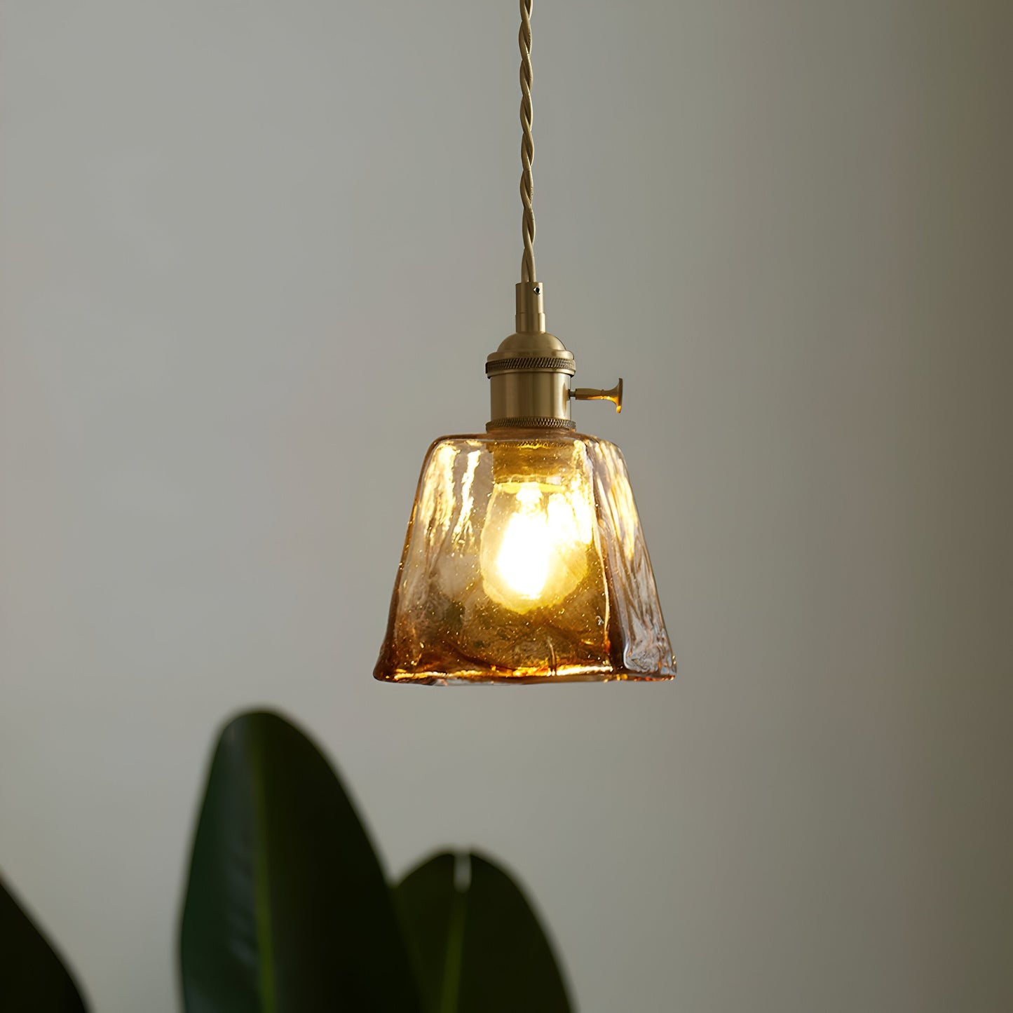 Twist deco-pendel i glas - pendel i antik messing med vintage-flair