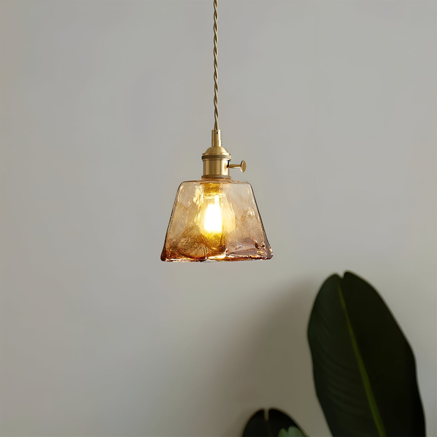Twist deco-pendel i glas - pendel i antik messing med vintage-flair