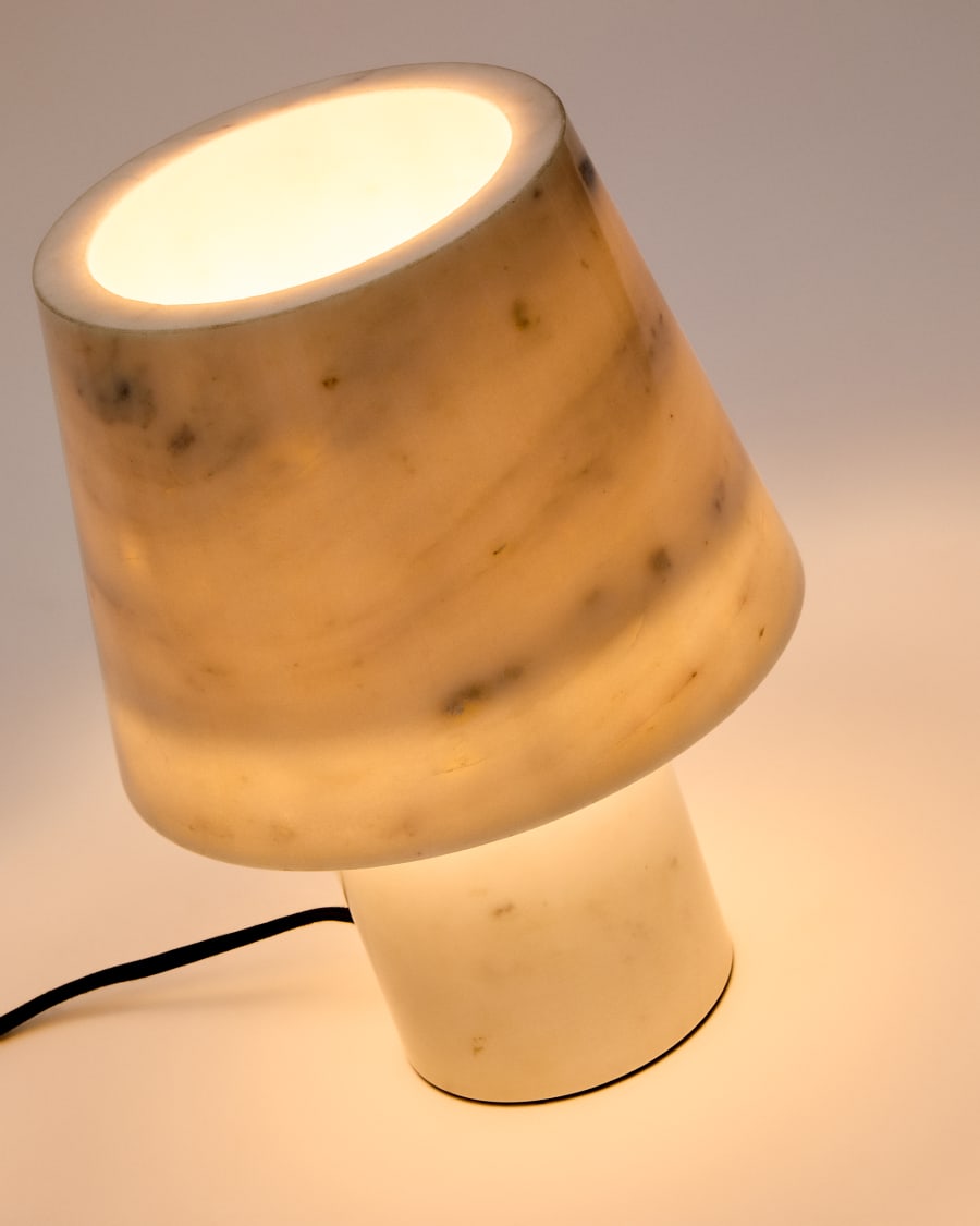 Alaro bordlampe i hvid marmor