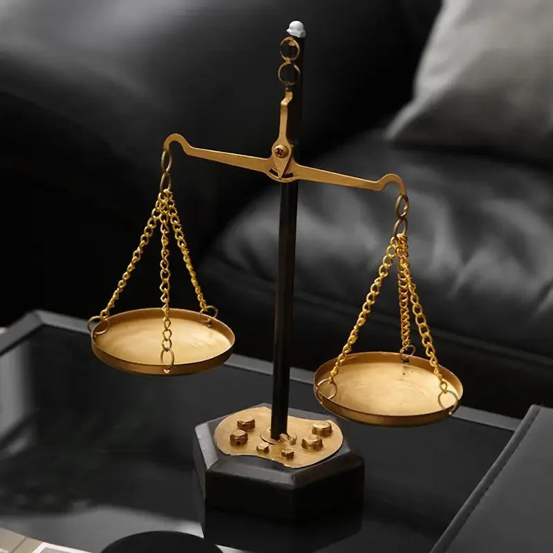 LegalCharm - elegante metalvægte
