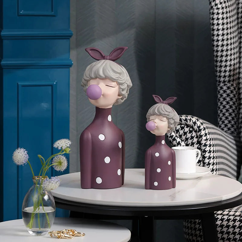 Gum diva sculpture - bubble gum girl statue