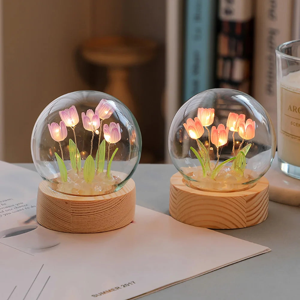 Tulipglow - tulip bordlampe til skrivebordet