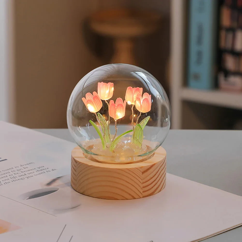 Tulipglow - tulip bordlampe til skrivebordet