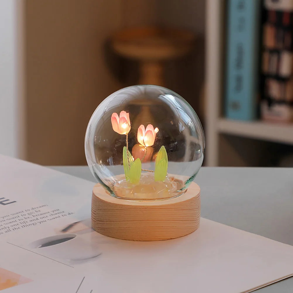 Tulipglow - tulip bordlampe til skrivebordet