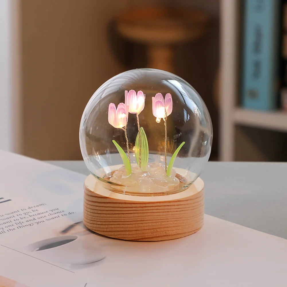 Tulipglow - tulip bordlampe til skrivebordet