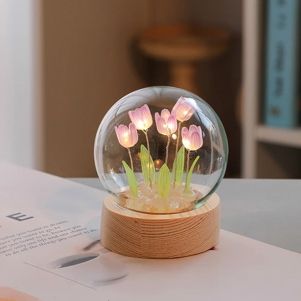 Tulipglow - tulip bordlampe til skrivebordet