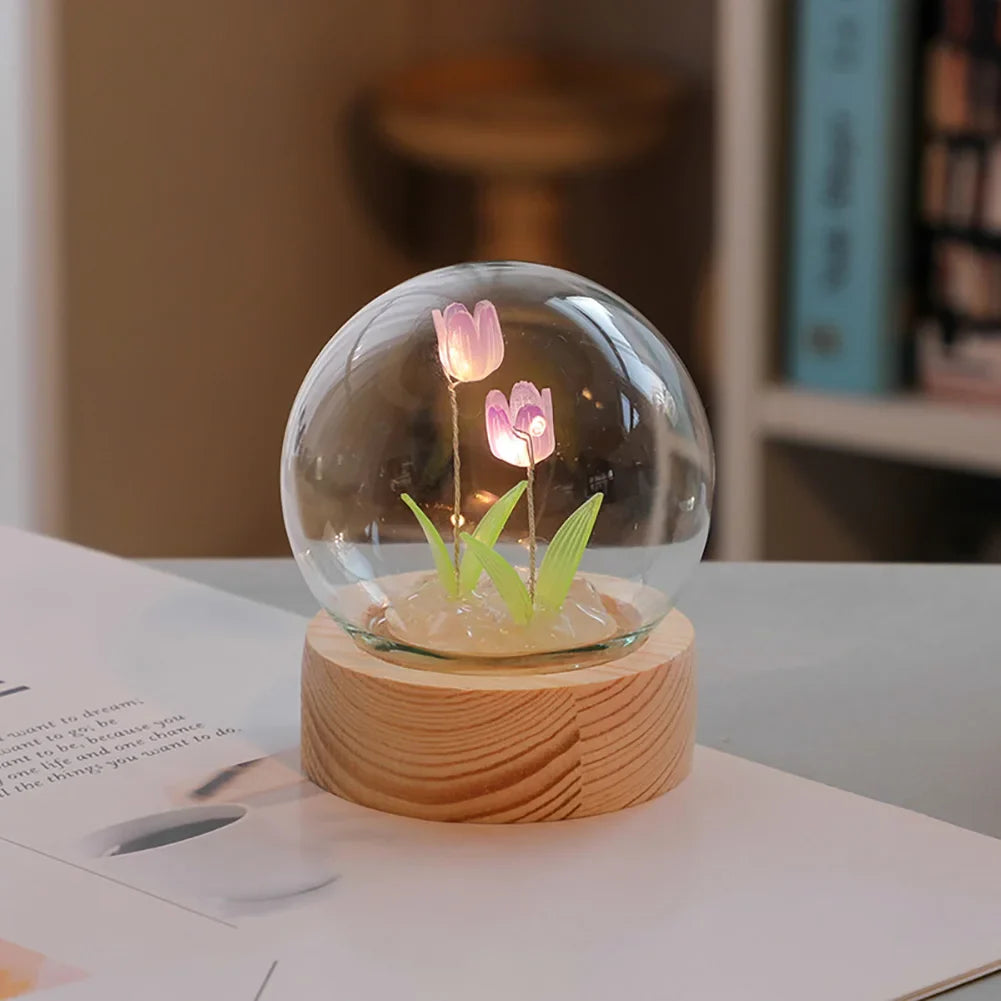 Tulipglow - tulip bordlampe til skrivebordet