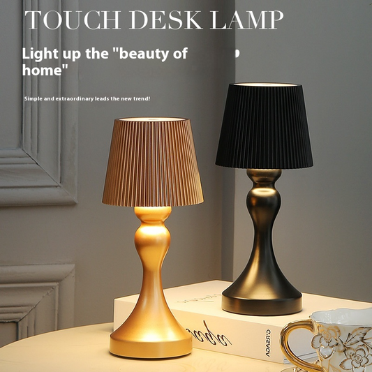 Portaglow bordlampe - ledningsfri, buet metallampe med retroessens