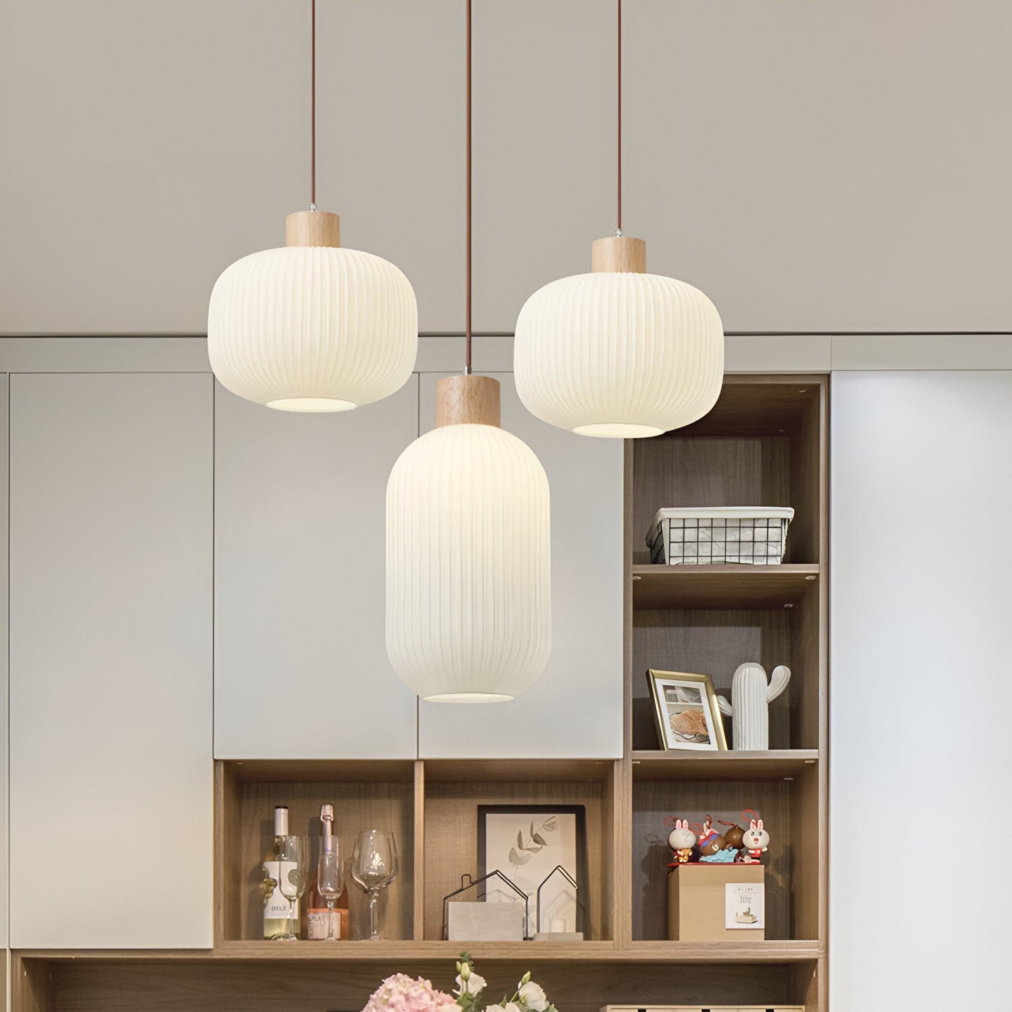 Akariluxe pendellampe - elegant japansk mælkehvid ribbet glaspendel