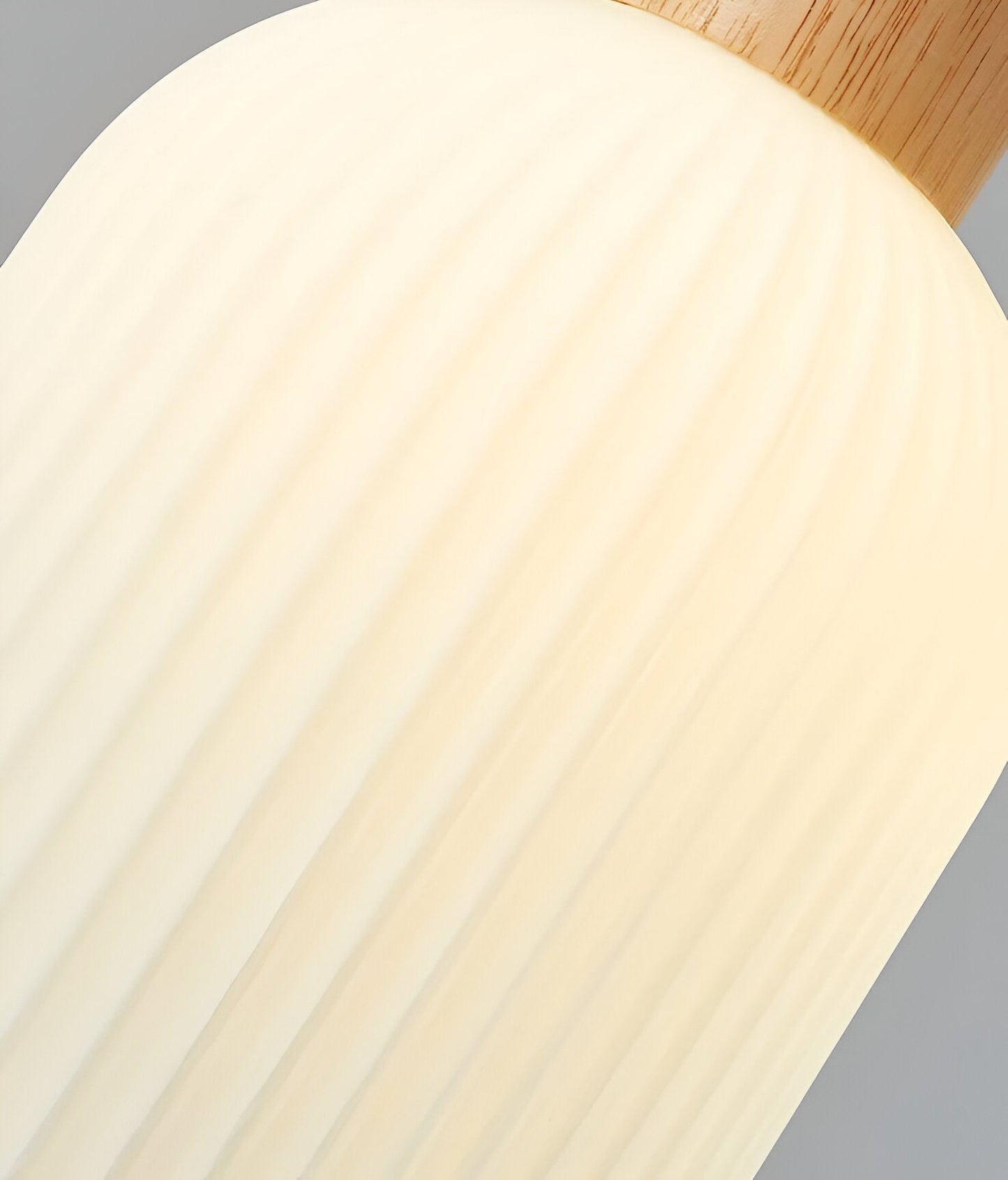 Akariluxe pendellampe - elegant japansk mælkehvid ribbet glaspendel