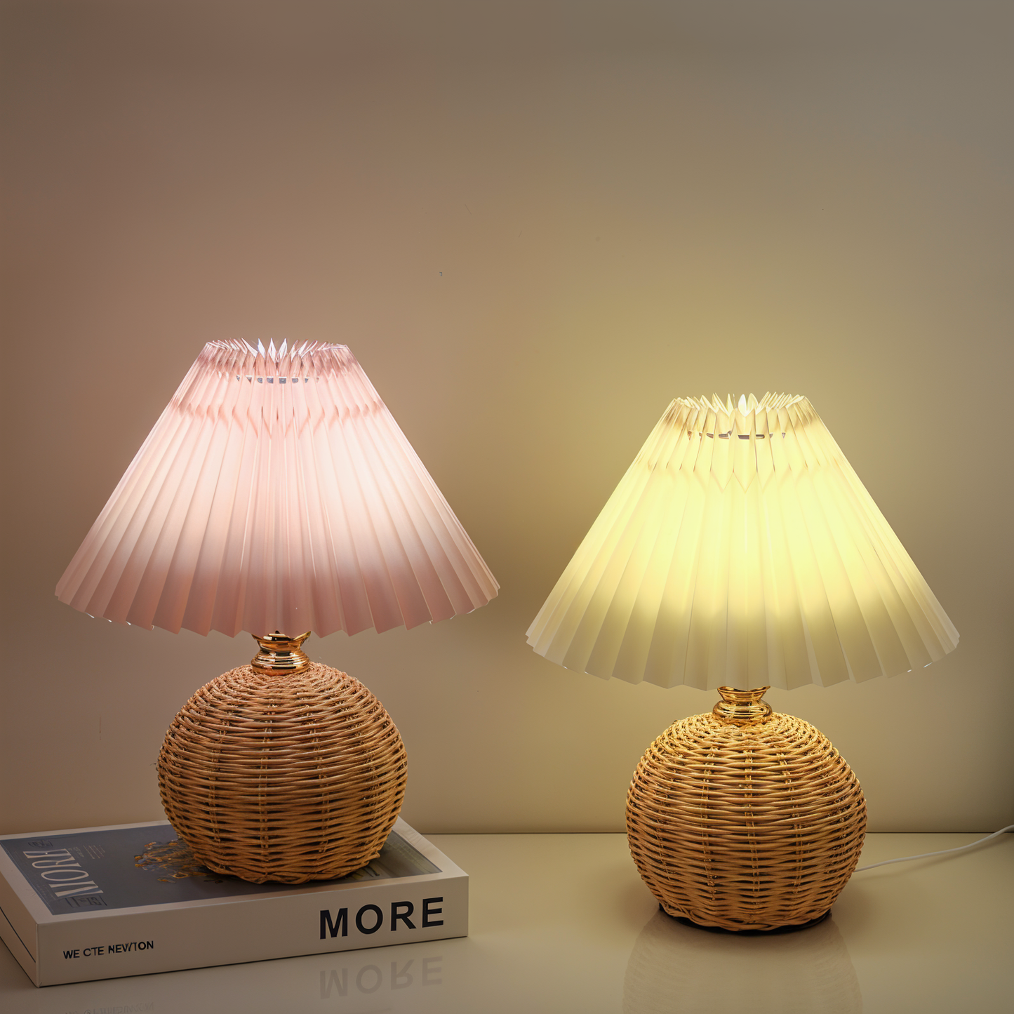 Brolly plisseret bordlampe - retro rattan lampe - konisk bordlampe