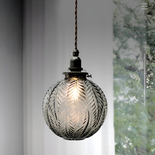 Feather glow - røgfarvet grå pendel i klart glas