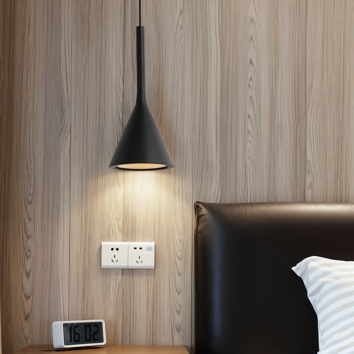 Moderne koniske pendler - nordisk loftslampe