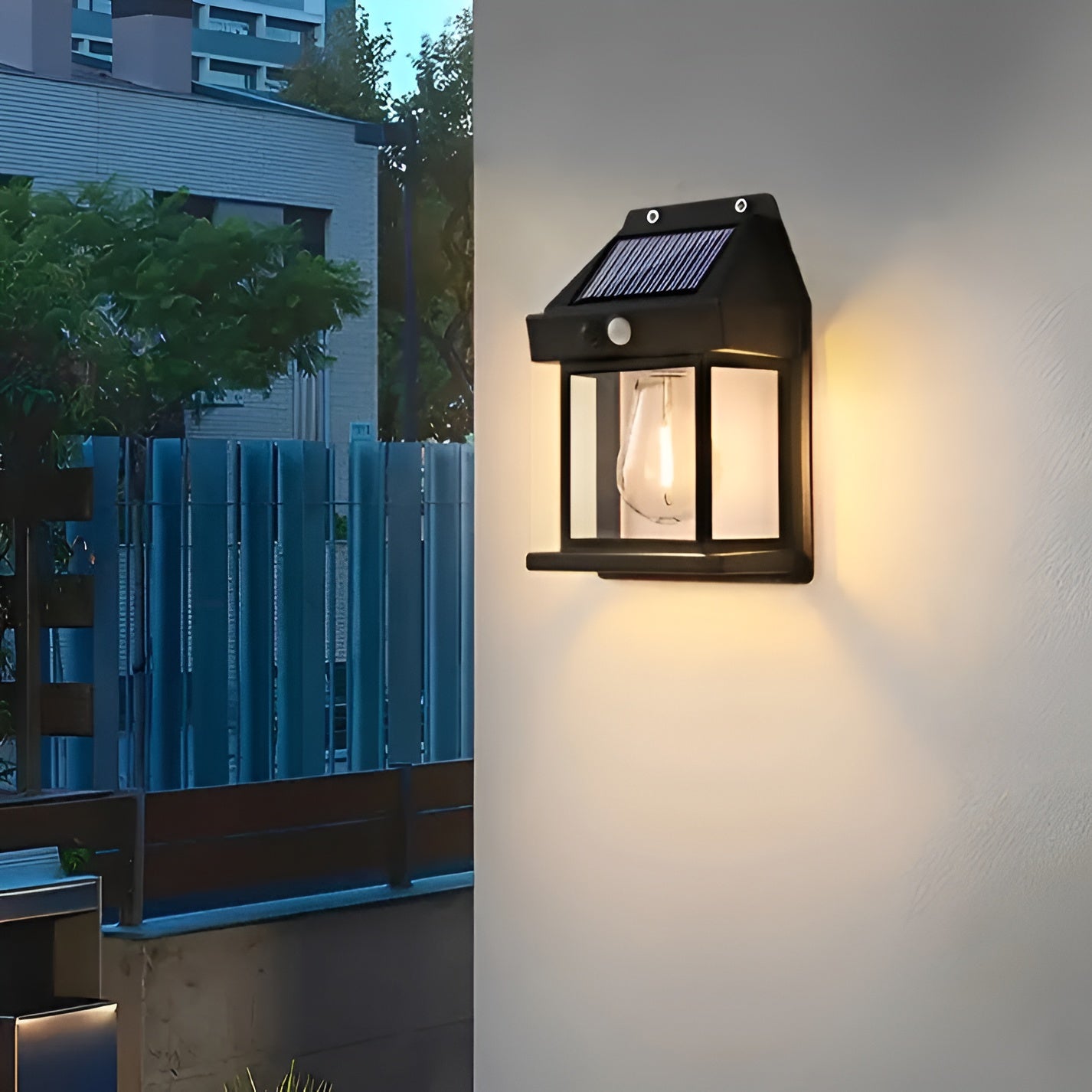 Luminex - moderne solcelledrevne væglamper med bevægelsesdetektor