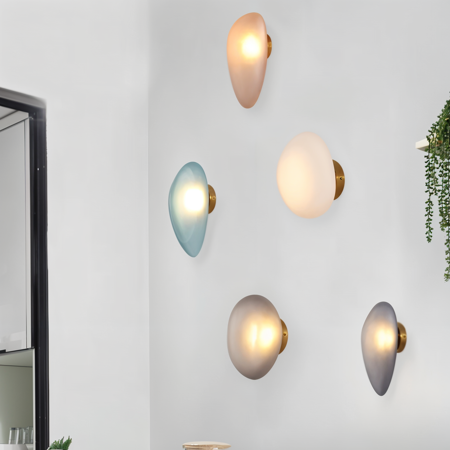 Pebblehue væglampe  - lysende led-væglampe lavet af glas i nordisk stil