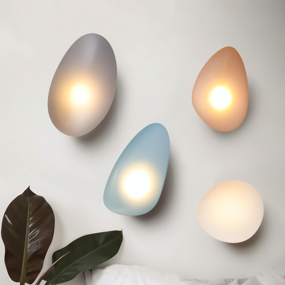 Pebblehue væglampe  - lysende led-væglampe lavet af glas i nordisk stil