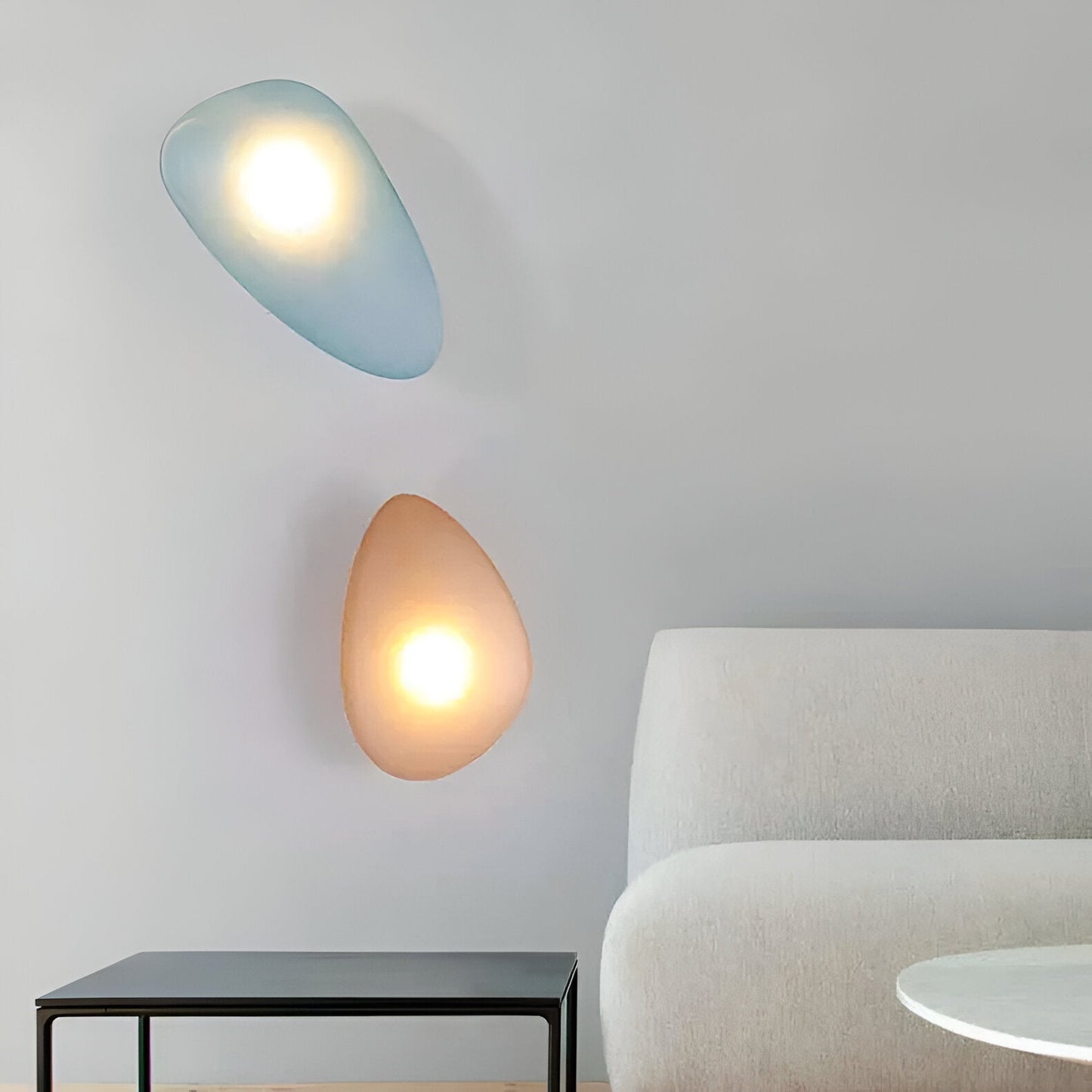 Pebblehue væglampe  - lysende led-væglampe lavet af glas i nordisk stil