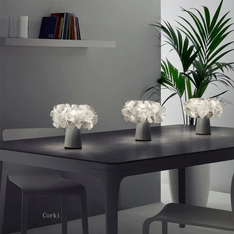Clarity - moderne bordlampe