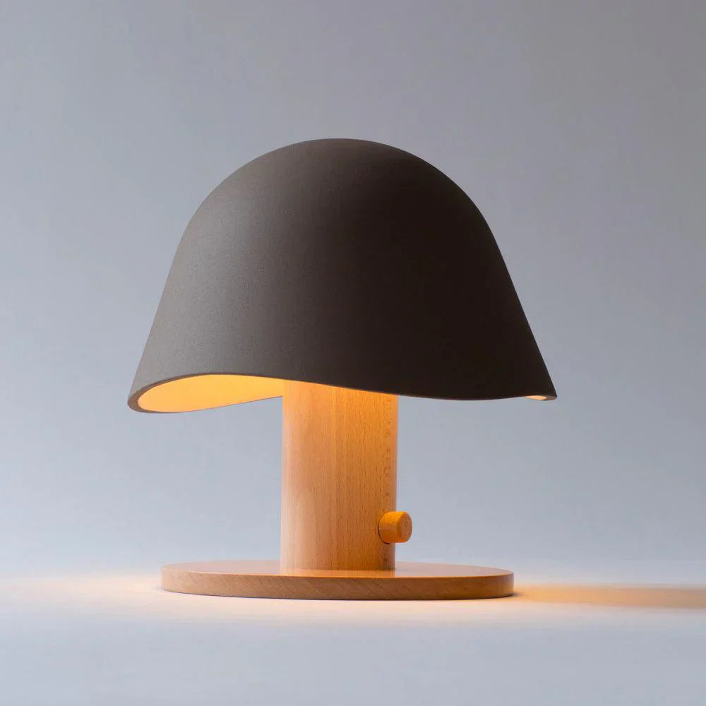 Bordlampe inspireret af svampe