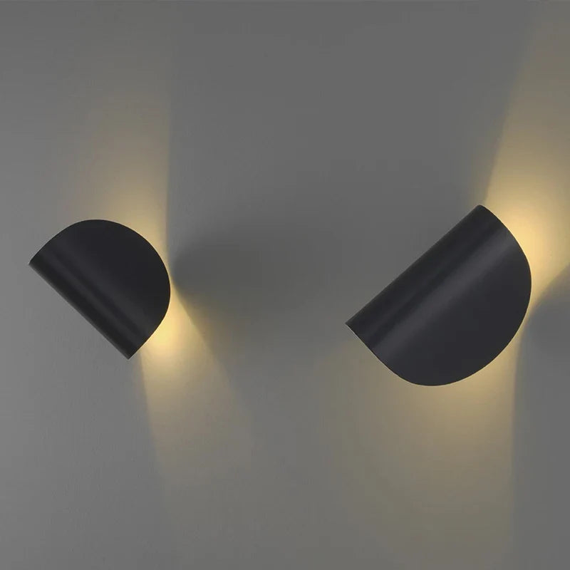 LumeStream - minimalistisk væglampe i jern
