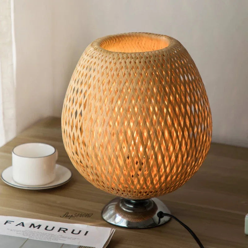 Antiquebamboo - vintage bordlampe i bambus