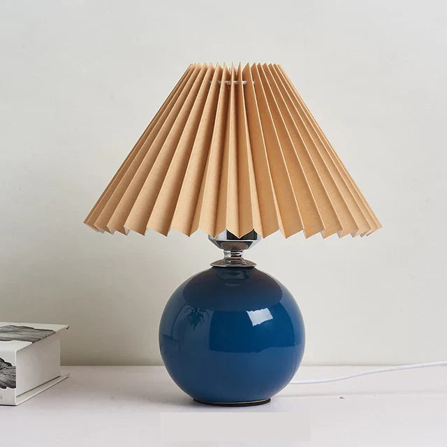Antique Pleated - vintage bordlampe med plisseret skærm