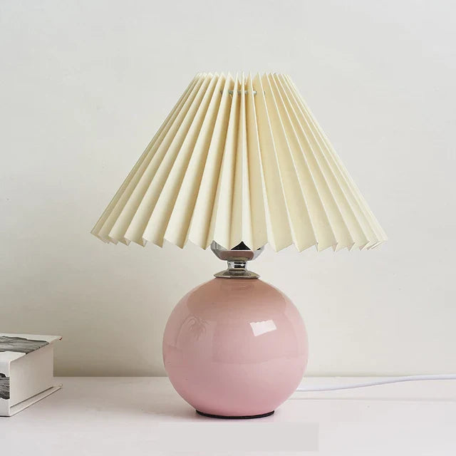 Antique Pleated - vintage bordlampe med plisseret skærm